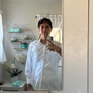 Meet your Posher, Gio